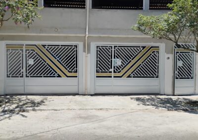 RF71 – Portão Basculante Automático