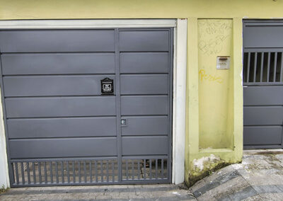 RF14 – Portão Basculante Automático